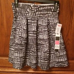NWT freestyle revolution skirt